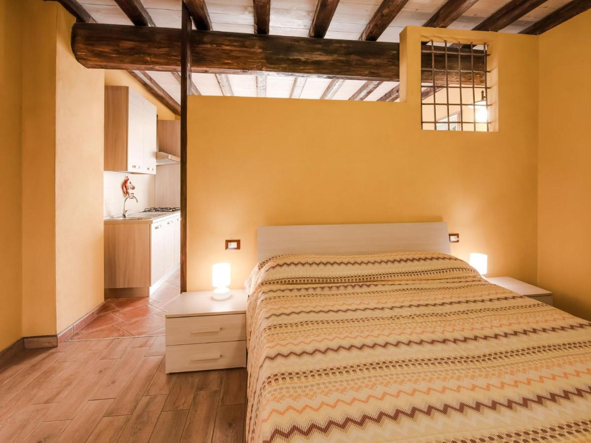 Cozy Chalet At Marone Lake Lombardy With Pool Luaran gambar