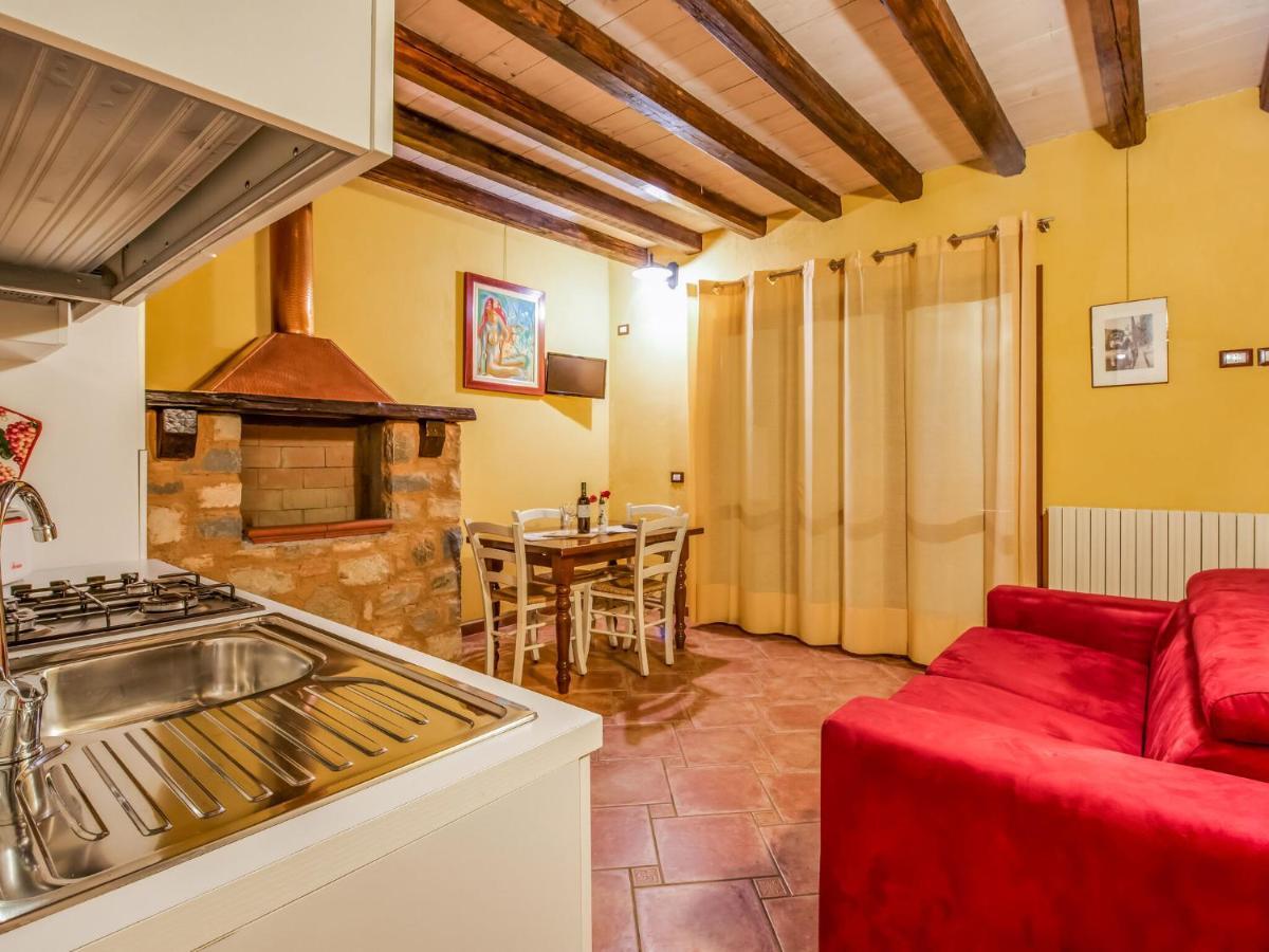Cozy Chalet At Marone Lake Lombardy With Pool Luaran gambar