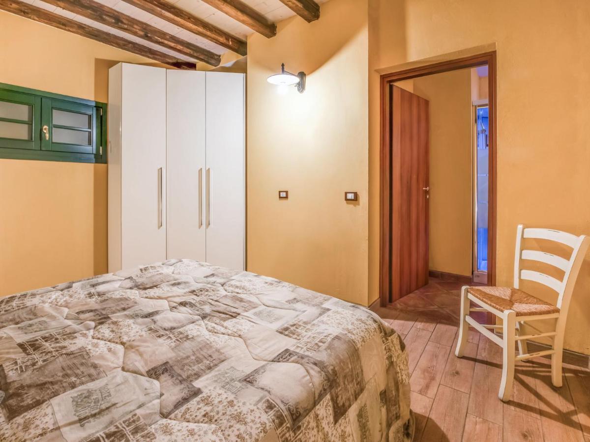 Cozy Chalet At Marone Lake Lombardy With Pool Luaran gambar