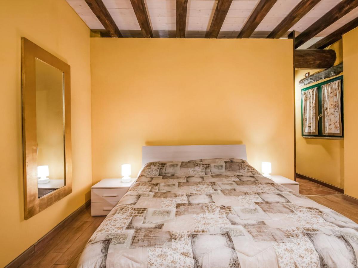 Cozy Chalet At Marone Lake Lombardy With Pool Luaran gambar
