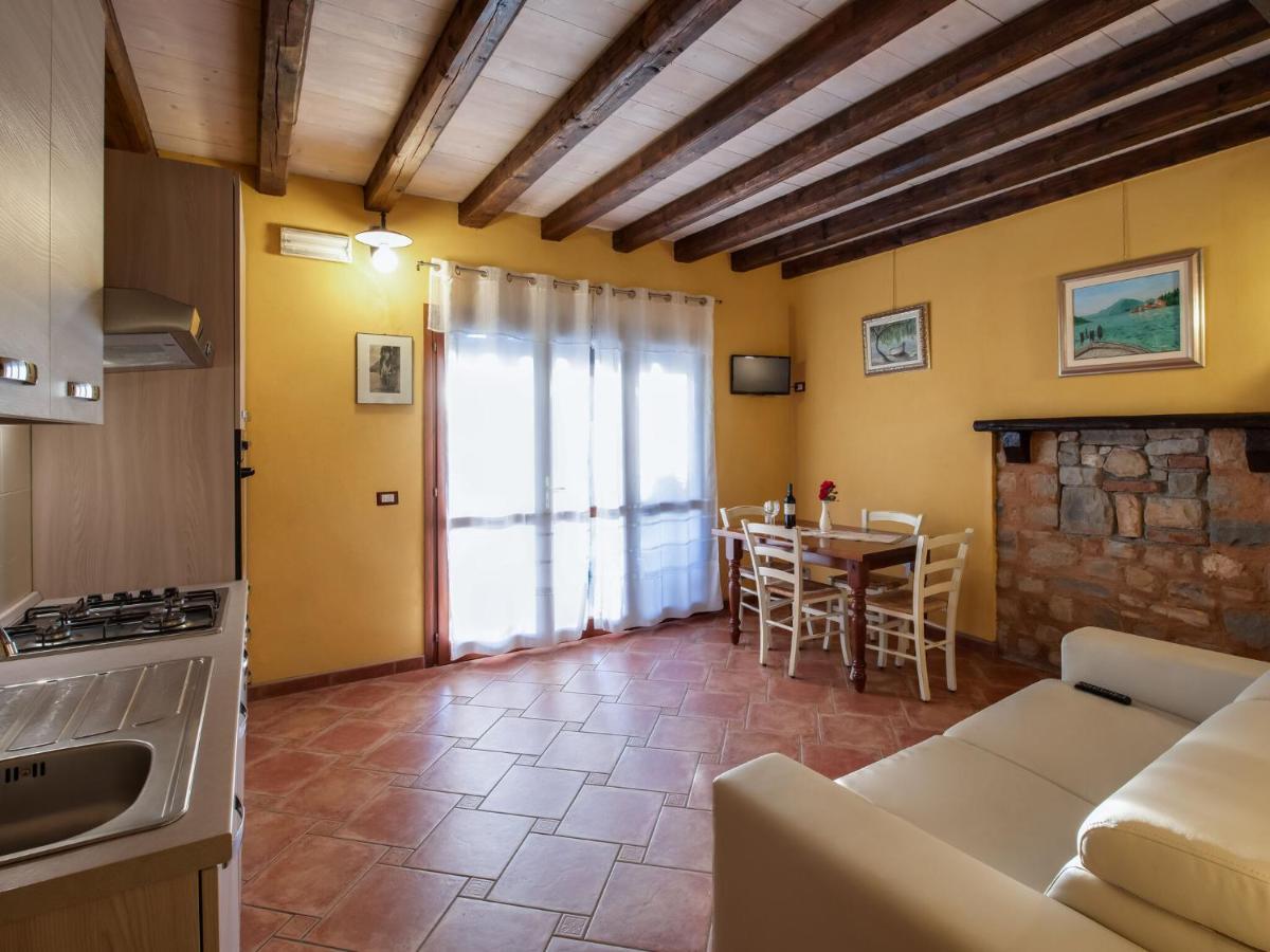 Cozy Chalet At Marone Lake Lombardy With Pool Luaran gambar